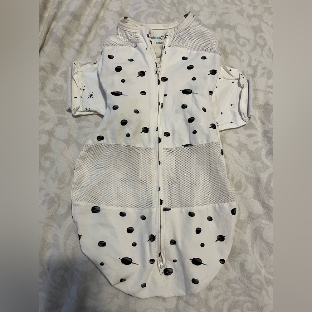 Snoo sleep sack. Happiest baby